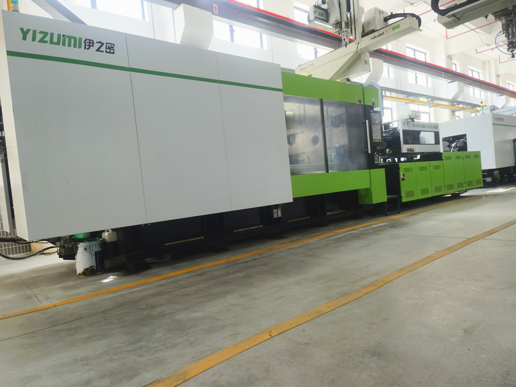 800T 注塑設備