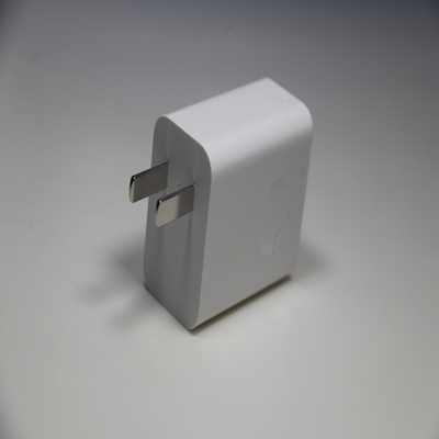 中(zhōng)規適配器電源注(zhù)塑外殼 中規適配器電源注塑外殼
