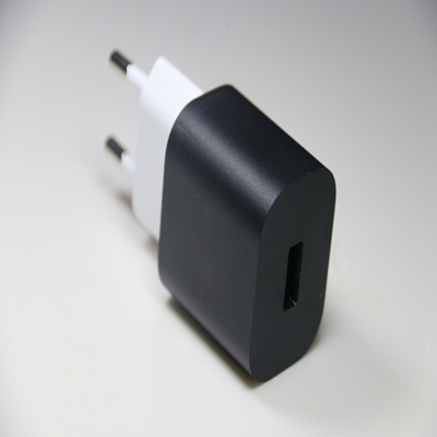 黑白撞色適配器電源注塑外殼 黑(hēi)白撞色適配(pèi)器電源注塑(sù)外殼(ké)
